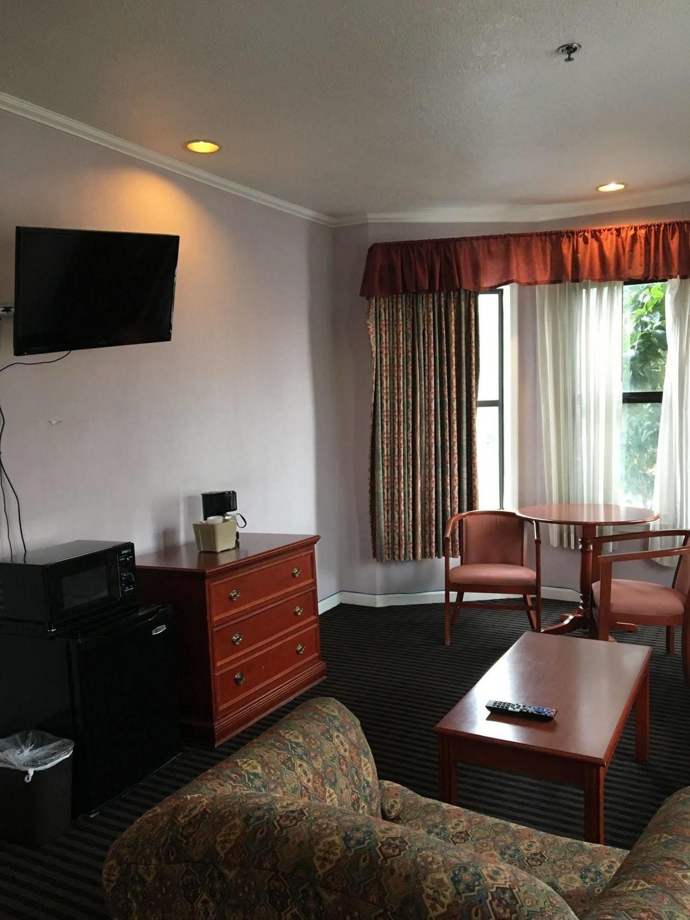 Alpha Inn And Suites San Francisco Bagian luar foto